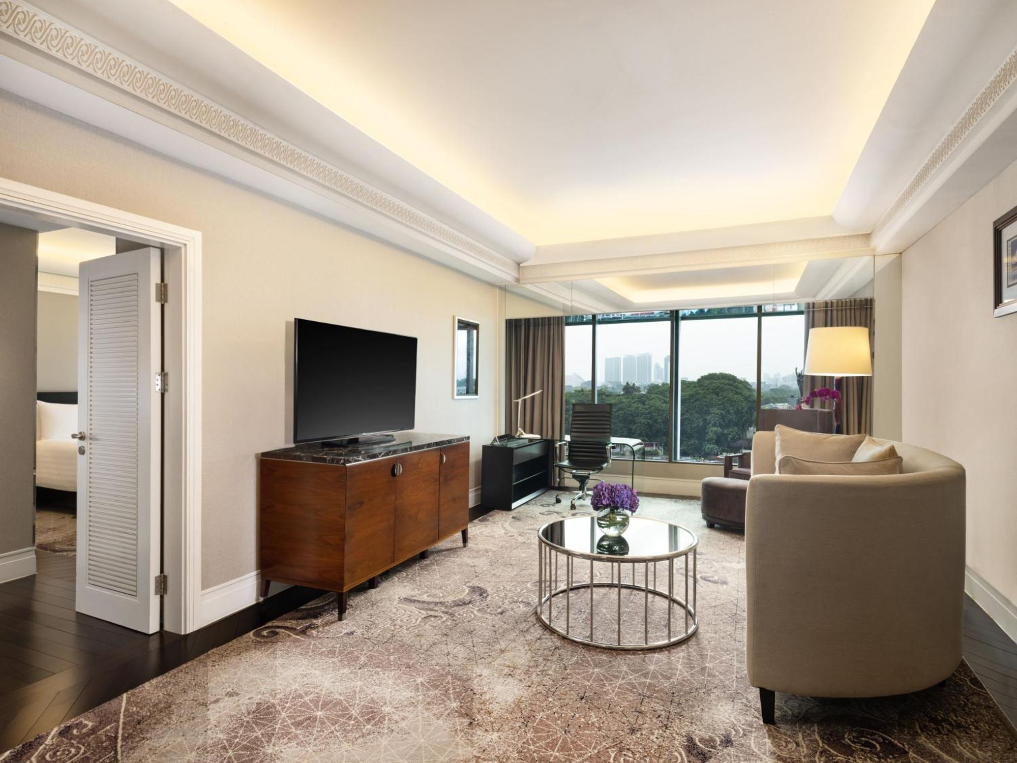 Indonesia Kempinski Hotel
